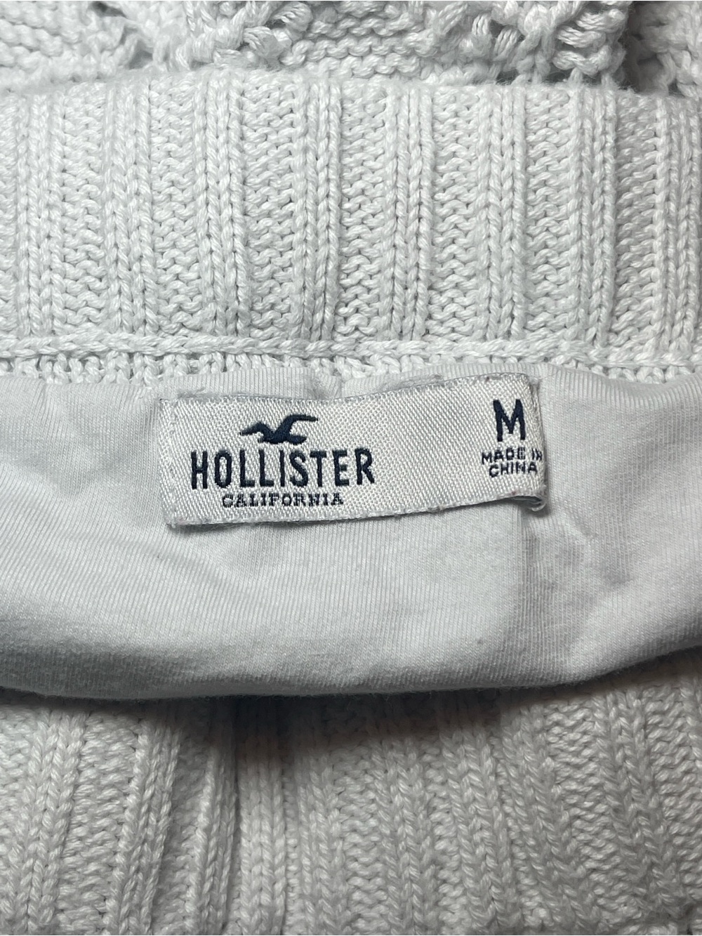 Hollister Women's White Crochet Knit Mini Skirt Size
Medium Double Layer Lined - Picture 5 of 7